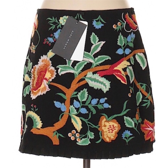 Zara Dresses & Skirts - NWT ZARA Embroidered Floral Skirt